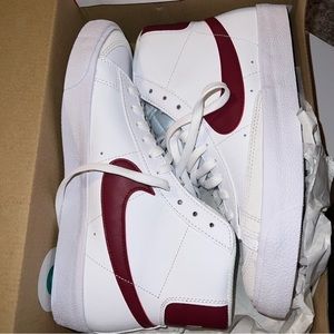 Nike Blazer Mid ‘77 Grade School 7Y